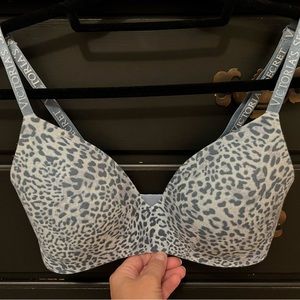 Lightly lined wireless